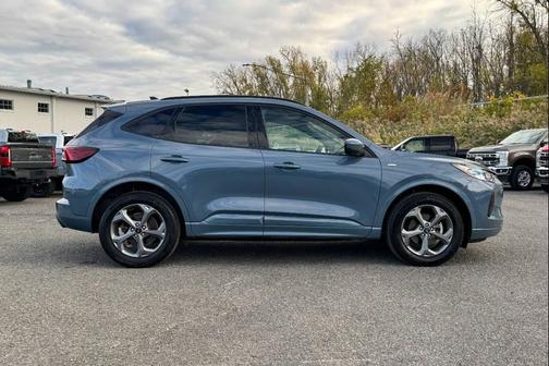 2023 Ford Escape ST-Line Select