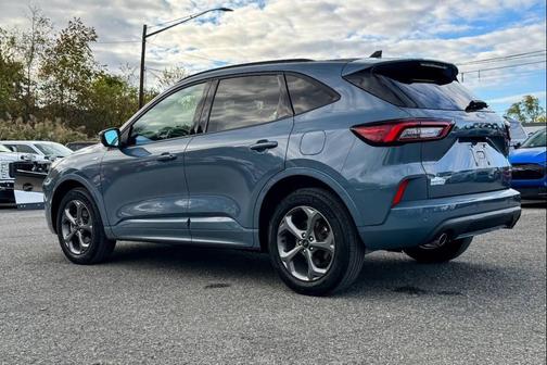 2023 Ford Escape ST-Line Select