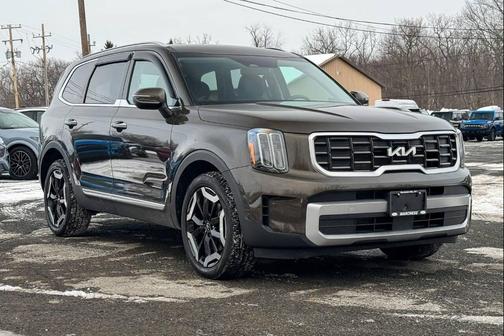 2023 Kia Telluride S