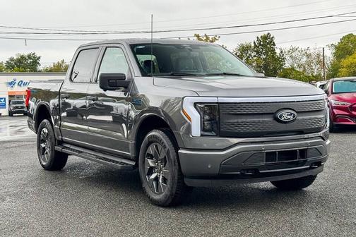 2025 Ford F-150 Lightning Flash
