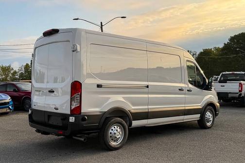 2025 Ford Transit-250 Base