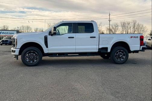 Oxford White 2024 Ford F-250 XL