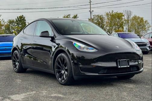 2023 Tesla Model Y Long Range AWD 4dr Crossover