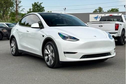 2023 Tesla Model Y Long Range Dual Motor All-Wheel Drive