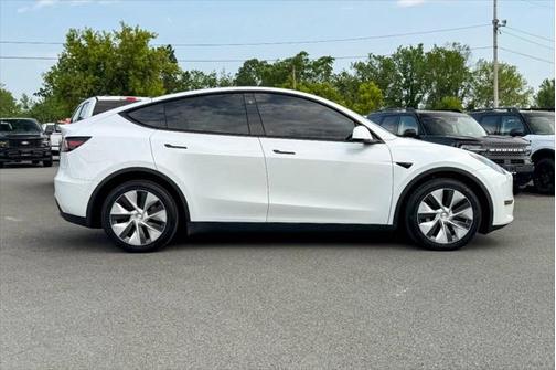 2023 Tesla Model Y Long Range Dual Motor All-Wheel Drive
