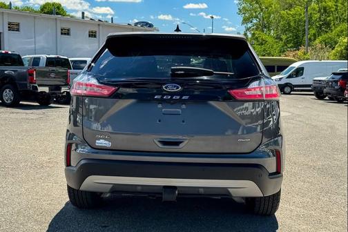 Carbonized Gray Metallic 2023 Ford Edge SEL