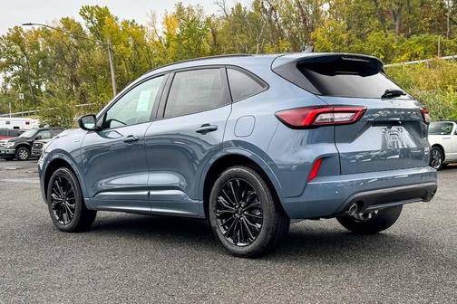 2025 Ford Escape ST-Line Elite