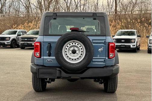2025 Ford Bronco Base 4x4 4dr SUV