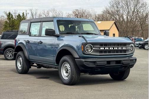 2025 Ford Bronco Base 4x4 4dr SUV
