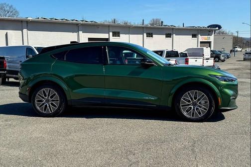 Eruption Green Metallic 2025 Ford Mustang Mach-E Premium