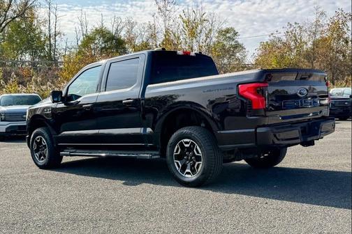 2023 Ford F-150 Lightning XLT