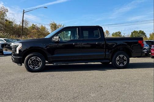 2023 Ford F-150 Lightning XLT
