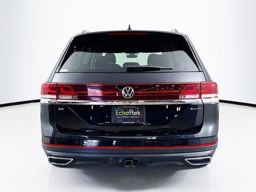 Silver Mist Metallic 2025 Volkswagen Atlas 2.0T SE w/Technology 4MOTION