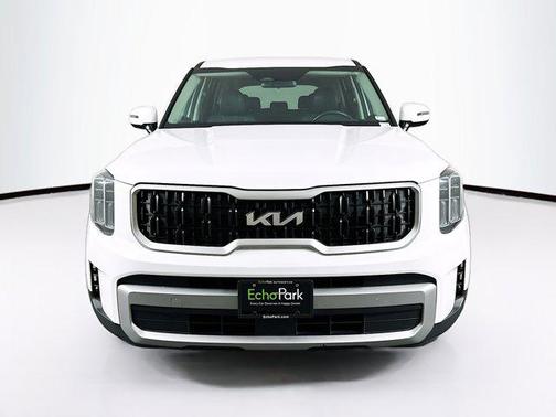 2023 Kia Telluride LX