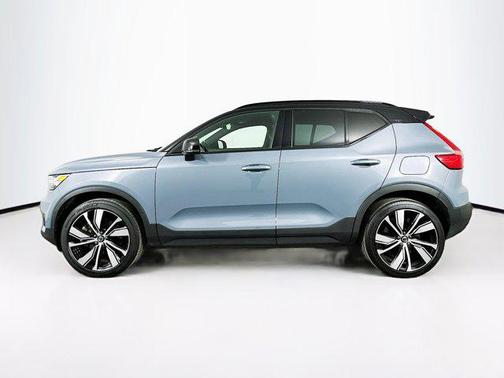 2021 Volvo XC40 Recharge Pure Electric P8