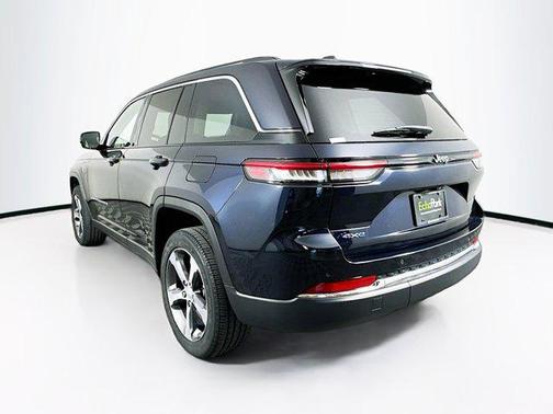 2022 Jeep Grand Cherokee 4xe Base