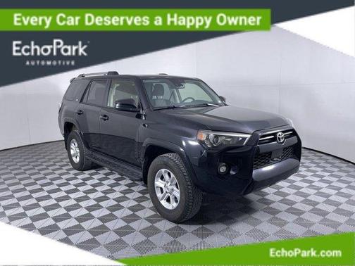 Photo 1 of 32 of 2022 Toyota 4Runner SR5