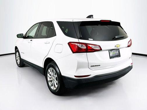 Summit White 2019 Chevrolet Equinox LS
