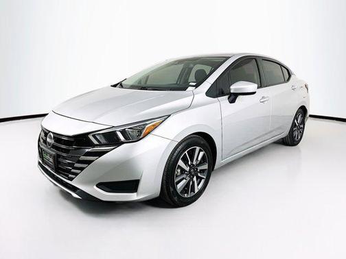 2023 Nissan Versa 1.6 SV