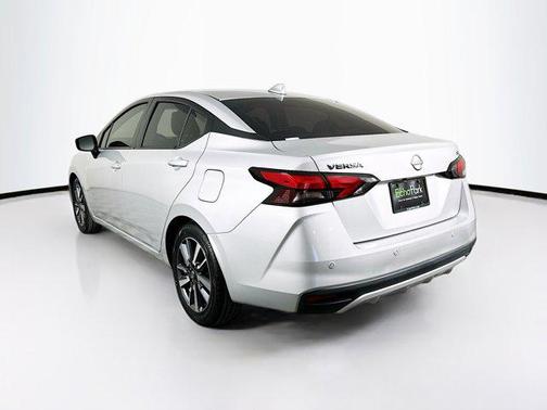 2023 Nissan Versa 1.6 SV