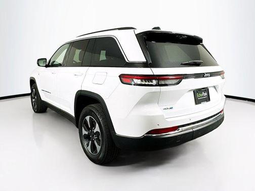 2022 Jeep Grand Cherokee 4xe Base