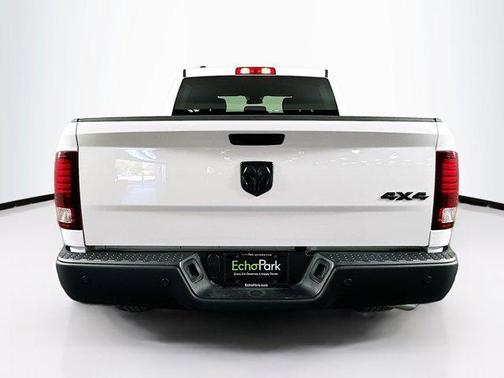 2024 RAM 1500 Classic Warlock Crew Cab 4x4 5'7' Box