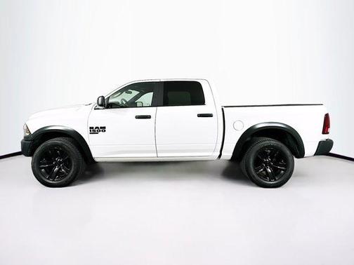 2024 RAM 1500 Classic Warlock Crew Cab 4x4 5'7' Box