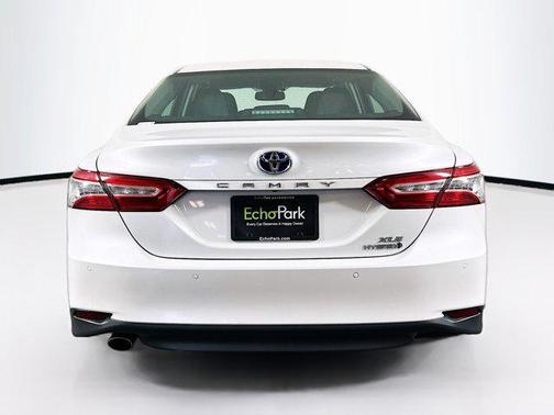 2018 Toyota Camry Hybrid XLE