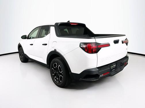 Atlas White 2024 Hyundai SANTA CRUZ SEL