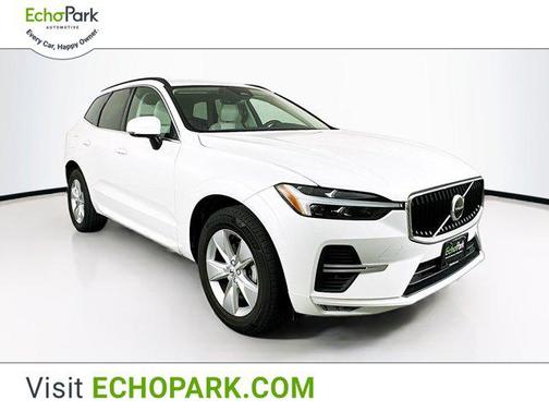 2022 Volvo XC60 Momentum
