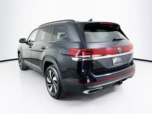 2025 Volkswagen Atlas 2.0T SE w/Technology 4MOTION
