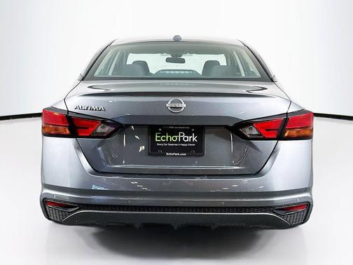 Gun Metallic 2025 Nissan Altima SV FWD