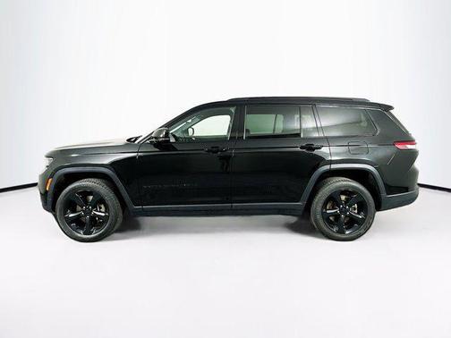 Diamond Black Crystal Pearlcoat 2023 Jeep Grand Cherokee L Altitude