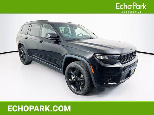 Diamond Black Crystal Pearlcoat 2023 Jeep Grand Cherokee L Altitude