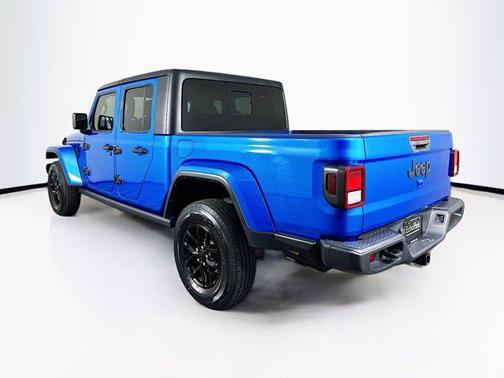2022 Jeep Gladiator Sport S