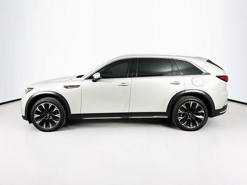 2024 Mazda CX-90 PHEV Premium Plus