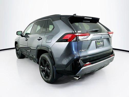 2021 Toyota RAV4 Hybrid SE
