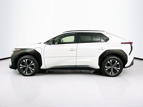 Wind Chill Pearl 2023 Toyota bZ4X XLE