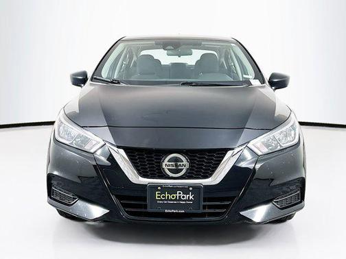 2022 Nissan Versa 1.6 S