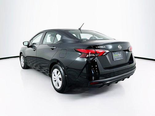 2022 Nissan Versa 1.6 S