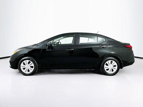 2022 Nissan Versa 1.6 S