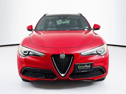 Alfa Rosso 2023 Alfa Romeo Stelvio Ti