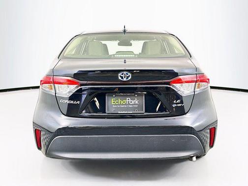 2025 Toyota Corolla Hybrid LE