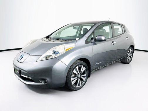 Gun Metallic 2015 Nissan Leaf SL