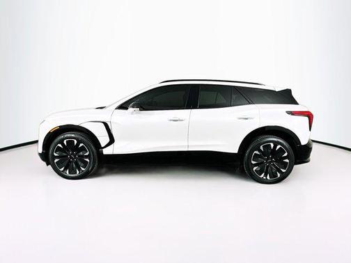 Iridescent Pearl Tricoat 2024 Chevrolet Blazer EV RWD RS