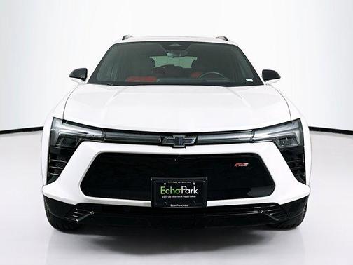 Iridescent Pearl Tricoat 2024 Chevrolet Blazer EV RWD RS
