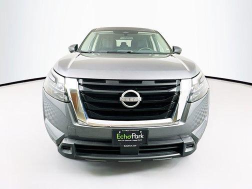 2024 Nissan Pathfinder SV FWD