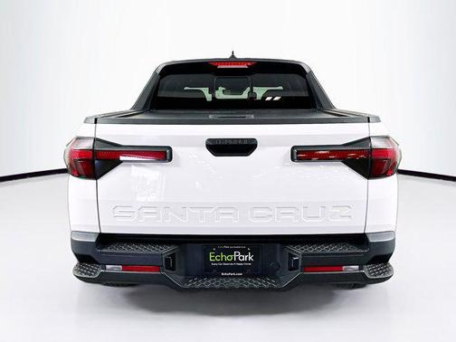 Atlas White 2024 Hyundai SANTA CRUZ SEL