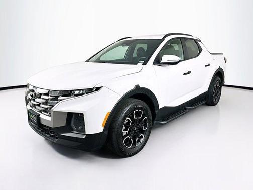 Atlas White 2024 Hyundai SANTA CRUZ SEL