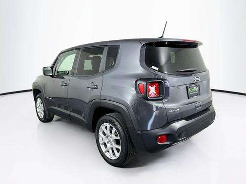 Graphite Gray 2023 Jeep Renegade Latitude